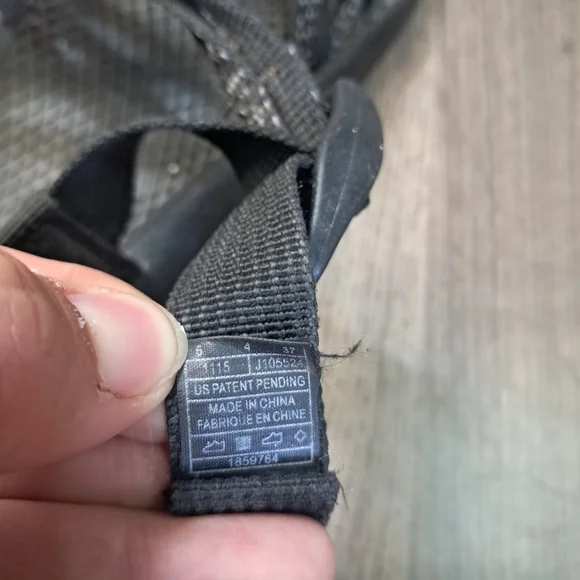 Chaco Sport Hiking Black Trail Sandals Strappy Toe Loop Shoe Womens Size 6 - Picture 7 of 7